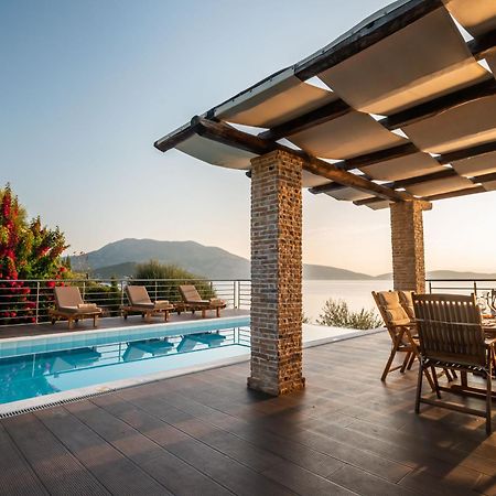 Iris Villas Lefkada - Marine Villa With Private Sea Access Sivota  Exterior photo