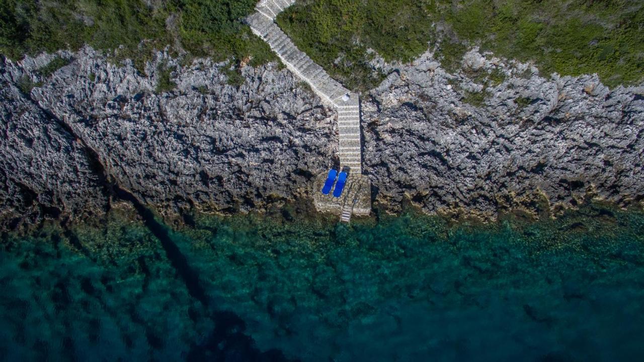 Iris Villas Lefkada - Marine Villa With Private Sea Access Sivota  Exterior photo