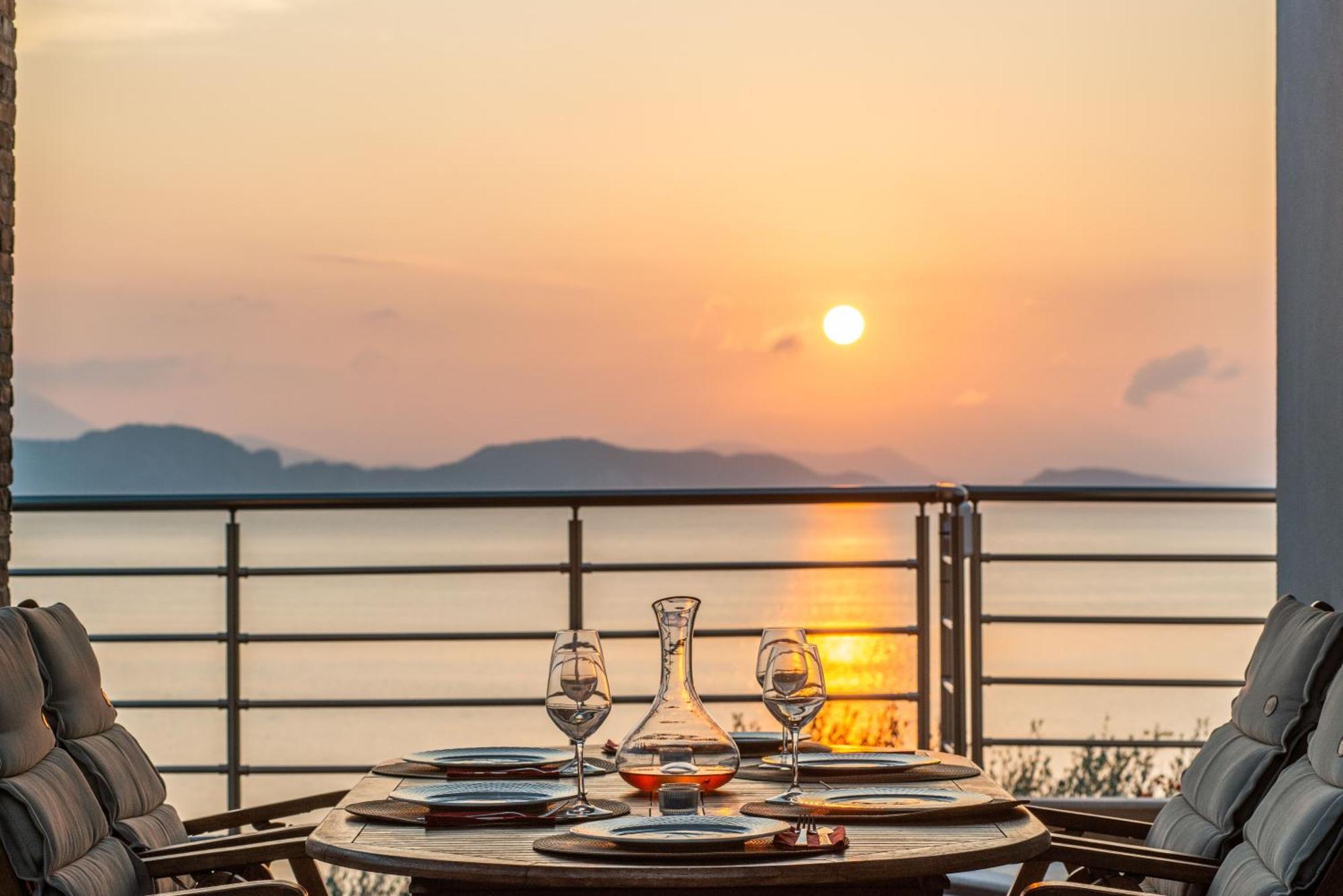 Iris Villas Lefkada - Marine Villa With Private Sea Access Sivota  Exterior photo